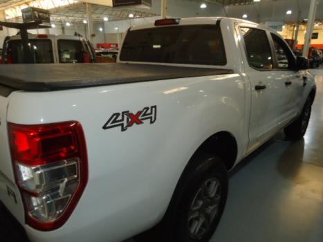 FORD Ranger 2.2 16V XLS DIESEL 4X4 CABINE DUPLA AUTOMTICO, Foto 6