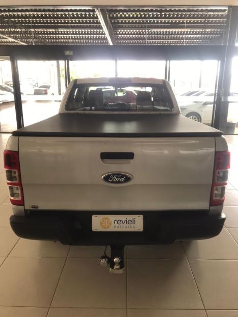 FORD Ranger 2.2 16V XLS DIESEL 4X4 CABINE DUPLA, Foto 6