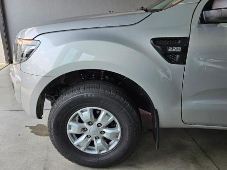 FORD Ranger 2.2 16V XLS DIESEL 4X4 CABINE DUPLA, Foto 2