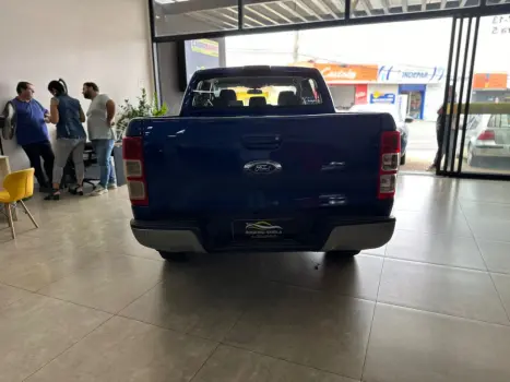 FORD Ranger 2.2 16V XLS DIESEL 4X4 CABINE DUPLA AUTOMTICO, Foto 5