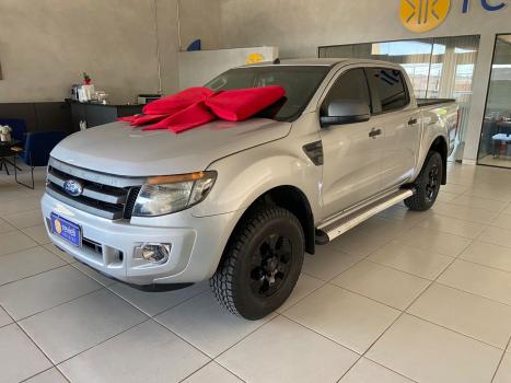 FORD Ranger 2.2 16V 4X4 XL DIESEL CABINE DUPLA, Foto 2