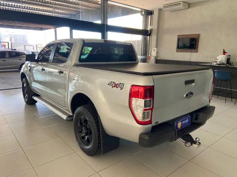 FORD Ranger 2.2 16V 4X4 XL DIESEL CABINE DUPLA, Foto 5