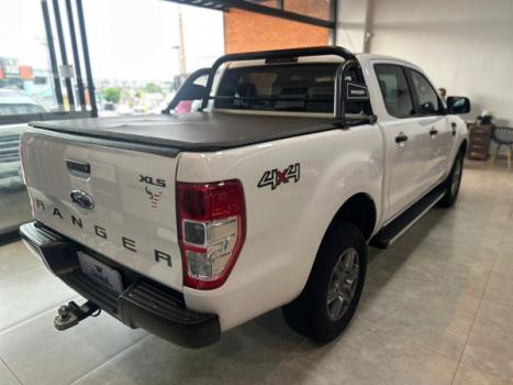 FORD Ranger 2.2 16V XLS DIESEL 4X4 CABINE DUPLA AUTOMTICO, Foto 4