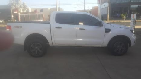 FORD Ranger 2.2 16V XLS DIESEL 4X4 CABINE DUPLA, Foto 2