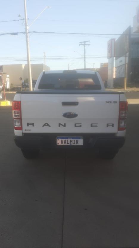 FORD Ranger 2.2 16V XLS DIESEL 4X4 CABINE DUPLA, Foto 4