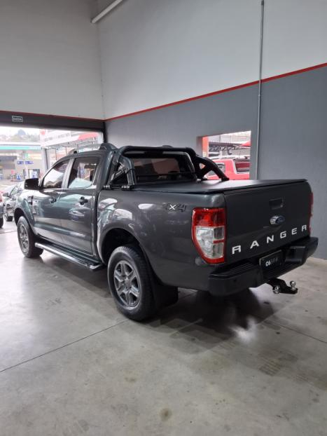 FORD Ranger 2.2 16V XLS DIESEL 4X4 CABINE DUPLA, Foto 4