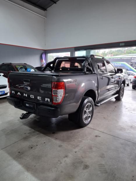 FORD Ranger 2.2 16V XLS DIESEL 4X4 CABINE DUPLA, Foto 5