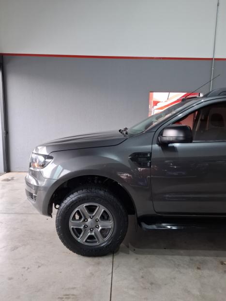 FORD Ranger 2.2 16V XLS DIESEL 4X4 CABINE DUPLA, Foto 8