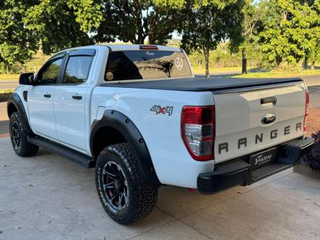 FORD Ranger 2.2 16V 4X4 XL DIESEL CABINE DUPLA, Foto 8
