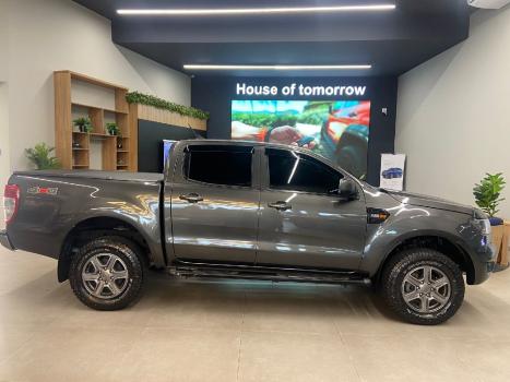 FORD Ranger 2.2 16V XLS DIESEL 4X4 CABINE DUPLA AUTOMTICO, Foto 4
