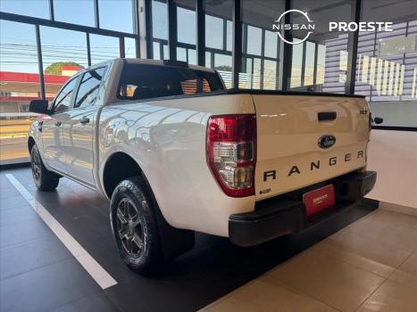 FORD Ranger 2.2 16V XLS DIESEL 4X4 CABINE DUPLA, Foto 4