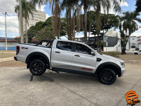 FORD Ranger 3.2 20V FX4 4X4 CABINE DUPLA TURBO DIESEL AUTOMTICO, Foto 3