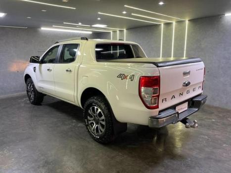 FORD Ranger 3.2 20V CABINE DUPLA 4X4 LIMITED PLUS TURBO DIESEL AUTOMTICO, Foto 4