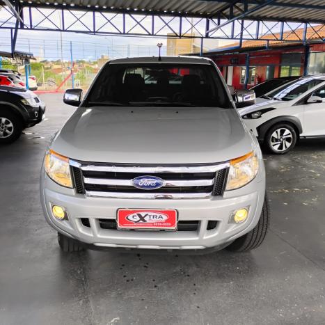 FORD Ranger 3.2 20V XLT 4X4 CABINE DUPLA TURBO DIESEL AUTOMTICO, Foto 2