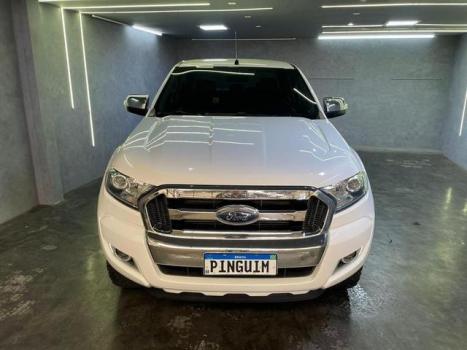 FORD Ranger 3.2 20V XLT 4X4 CABINE DUPLA TURBO DIESEL AUTOMTICO, Foto 3