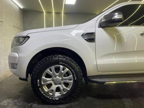 FORD Ranger 3.2 20V XLT 4X4 CABINE DUPLA TURBO DIESEL AUTOMTICO, Foto 19