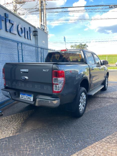 FORD Ranger 3.2 20V XLT 4X4 CABINE DUPLA TURBO DIESEL AUTOMTICO, Foto 3