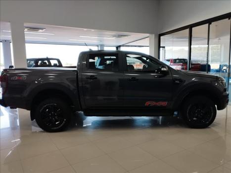 FORD Ranger 3.2 20V FX4 4X4 CABINE DUPLA TURBO DIESEL AUTOMTICO, Foto 4