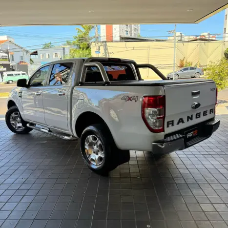 FORD Ranger 3.2 20V CABINE DUPLA 4X4 LIMITED TURBO DIESEL AUTOMTICO, Foto 6