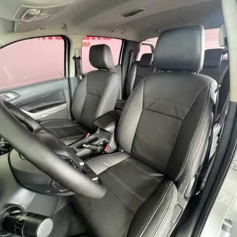 FORD Ranger 3.2 20V XLT 4X4 CABINE DUPLA TURBO DIESEL, Foto 3
