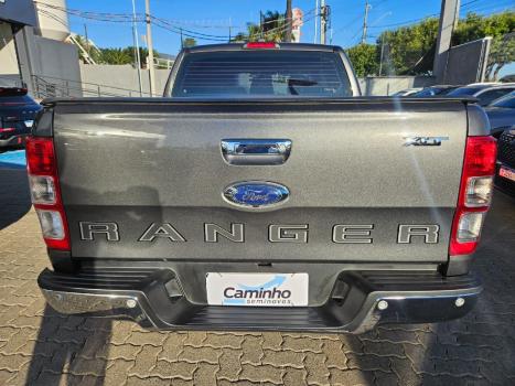 FORD Ranger 3.2 20V XLT 4X4 CABINE DUPLA TURBO DIESEL AUTOMTICO, Foto 4