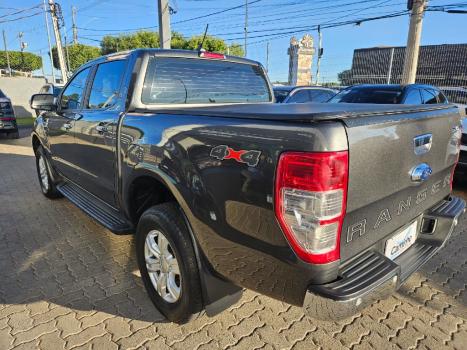 FORD Ranger 3.2 20V XLT 4X4 CABINE DUPLA TURBO DIESEL AUTOMTICO, Foto 5