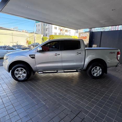 FORD Ranger 3.2 20V XLT 4X4 CABINE DUPLA TURBO DIESEL AUTOMTICO, Foto 4