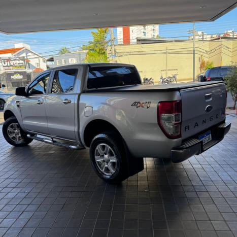 FORD Ranger 3.2 20V XLT 4X4 CABINE DUPLA TURBO DIESEL AUTOMTICO, Foto 6