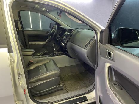 FORD Ranger 3.2 20V XLT 4X4 CABINE DUPLA TURBO DIESEL, Foto 14
