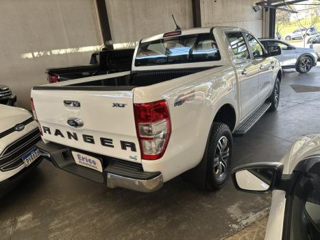 FORD Ranger 3.2 20V XLT 4X4 CABINE DUPLA TURBO DIESEL AUTOMTICO, Foto 12