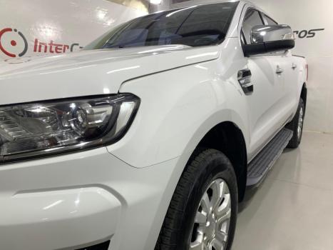 FORD Ranger 3.2 20V XLT 4X4 CABINE DUPLA TURBO DIESEL AUTOMTICO, Foto 13