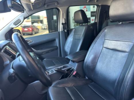 FORD Ranger 3.2 20V CABINE DUPLA 4X4 LIMITED TURBO DIESEL AUTOMTICO, Foto 14