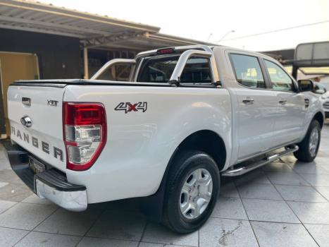 FORD Ranger 3.2 20V XLT 4X4 CABINE DUPLA TURBO DIESEL AUTOMTICO, Foto 4