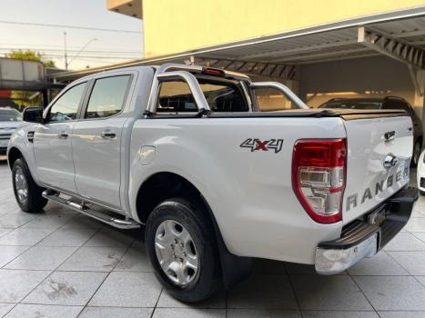 FORD Ranger 3.2 20V XLT 4X4 CABINE DUPLA TURBO DIESEL AUTOMTICO, Foto 5