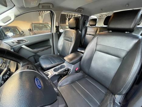 FORD Ranger 3.2 20V XLT 4X4 CABINE DUPLA TURBO DIESEL AUTOMTICO, Foto 17