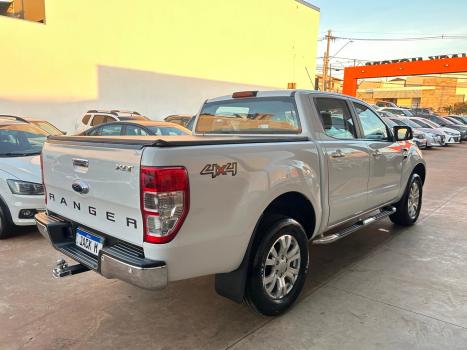 FORD Ranger 3.2 20V XLT 4X4 CABINE DUPLA TURBO DIESEL AUTOMTICO, Foto 8