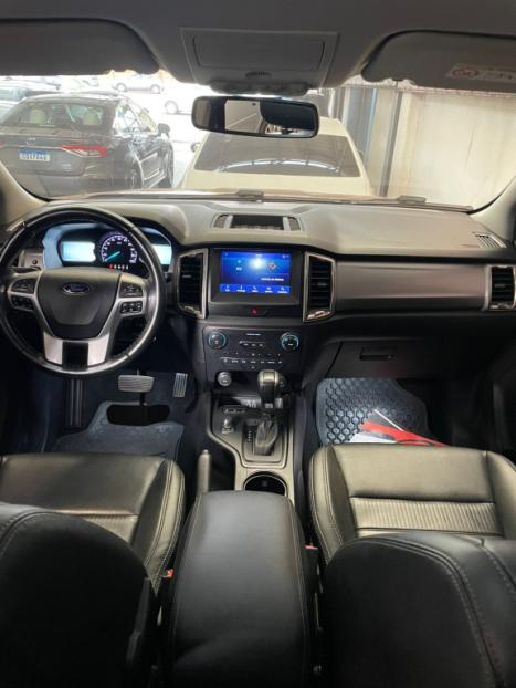 FORD Ranger 3.2 20V XLT 4X4 CABINE DUPLA TURBO DIESEL AUTOMTICO, Foto 3