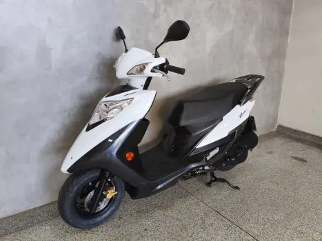 HAOJUE Lindy 125 , Foto 2