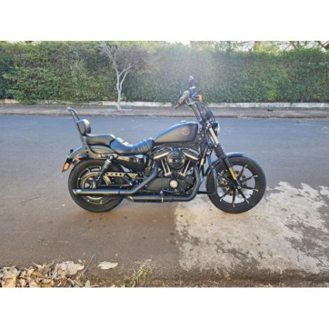 HARLEY DAVIDSON Sportster XL 883 IRON, Foto 3