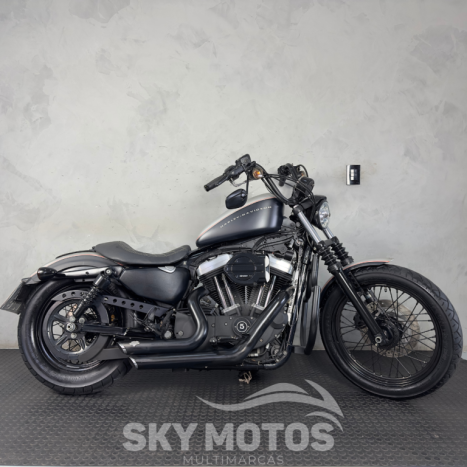 HARLEY DAVIDSON Sportster XL 1200 CUSTOM, Foto 1