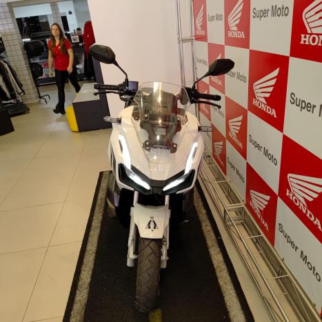 HONDA ADV 150 , Foto 1