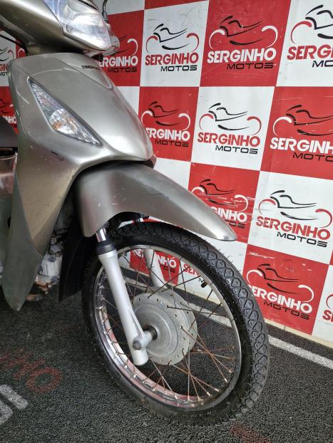HONDA Biz 100 ES, Foto 2