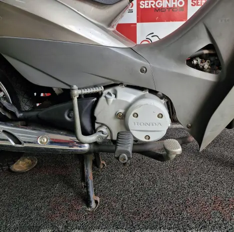 HONDA Biz 100 ES, Foto 3