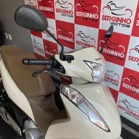 HONDA Biz 125 +, Foto 4