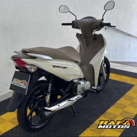 HONDA Biz 125 +, Foto 5