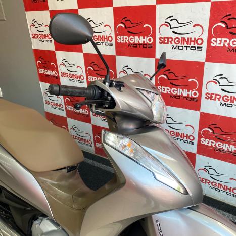 HONDA Biz 125 +, Foto 4