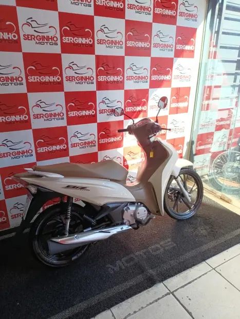 HONDA Biz 125 +, Foto 4