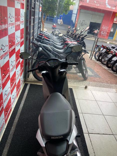 HONDA Biz 125 +, Foto 4