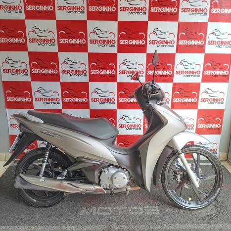 HONDA Biz 125 +, Foto 1