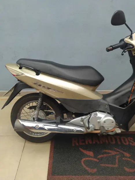 HONDA Biz 125 ES, Foto 6